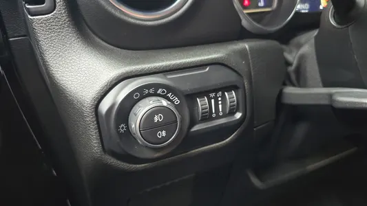 Jeep (JL) 2.0 4 2019 17