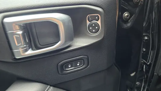 Jeep (JL) 2.0 4 2019 28