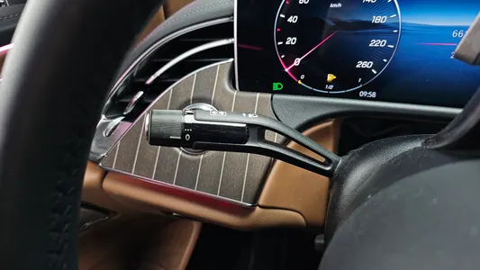 Mercedes-Benz E-Class W214 E300 4MATIC 2024 15
