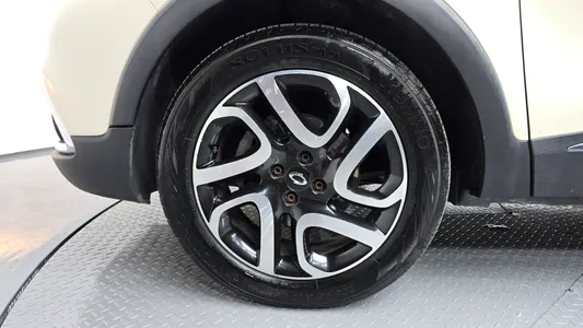Renault Korea QM3 LE 2015 5