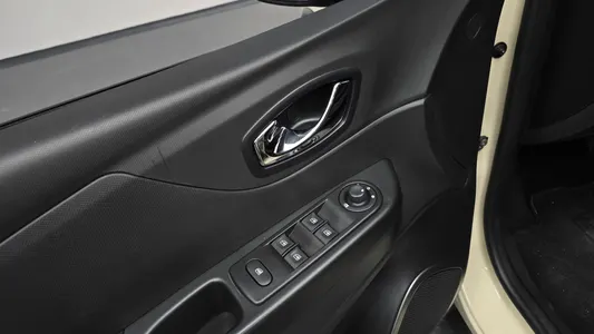 Renault Korea QM3 LE 2015 18