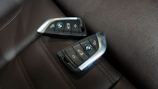 BMW 3 Series (G20) 330e M 2021 16