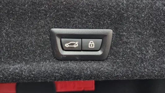 BMW 3 Series (G20) 330e M 2021 19
