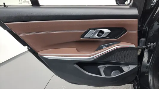 BMW 3 Series (G20) 330e M 2021 25