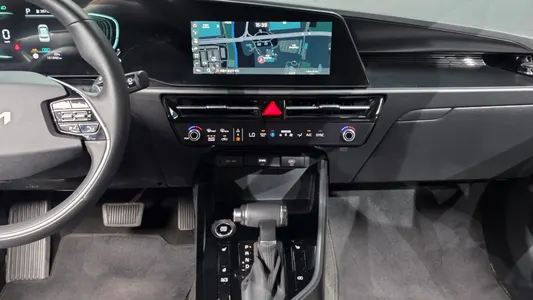 Kia 디 니로 2022 14