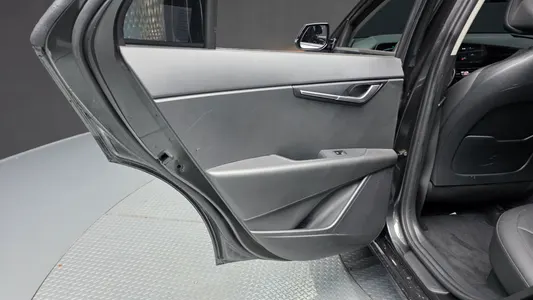 Kia 디 니로 2022 25