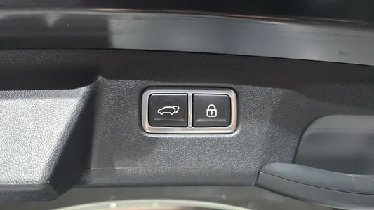 Kia 4 HEV 1.6 4WD 2022 31