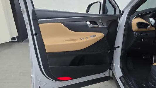 Hyundai 싼타페 2.2 4WD 2021 24