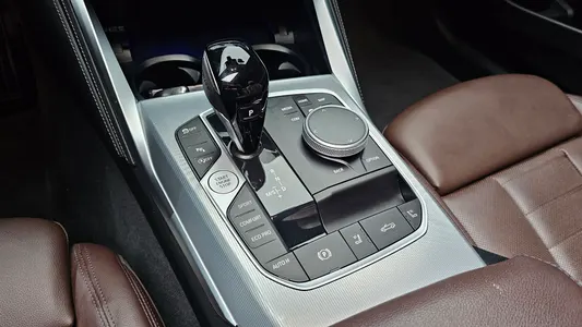 BMW 4 Series (G22) 420i M 2023 9