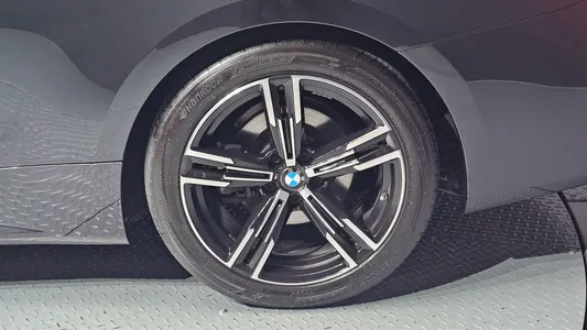 BMW 4 Series (G22) 420i M 2023 21