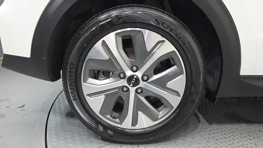 Kia 니로 플러스 2022 5