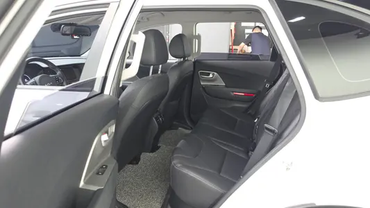 Kia 니로 플러스 2022 11
