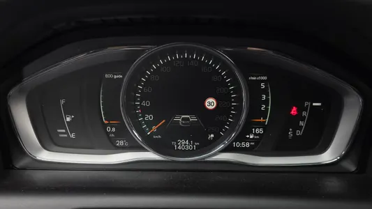 Volvo XC60 D4 2017 8