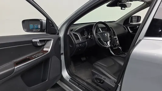 Volvo XC60 D4 2017 10