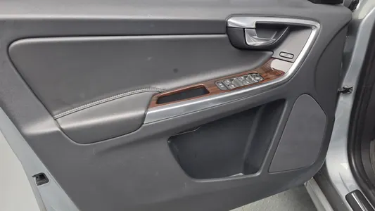 Volvo XC60 D4 2017 24