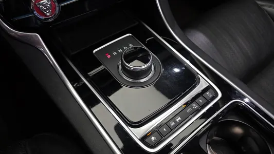 Jaguar XF (X260) 20d 2016 9