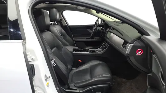 Jaguar XF (X260) 20d 2016 11
