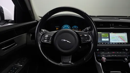 Jaguar XF (X260) 20d 2016 13