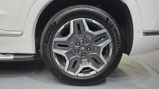 Hyundai 싼타페 HEV 1.6 2WD 2023 21