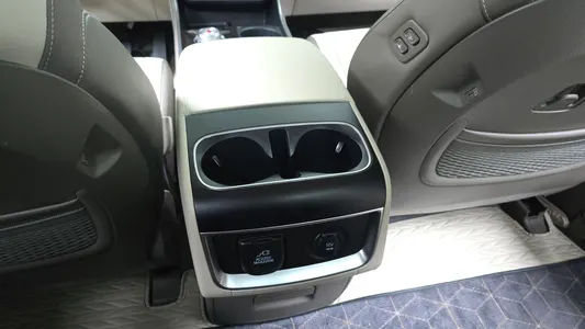 Kia 4 HEV 9 2024 33