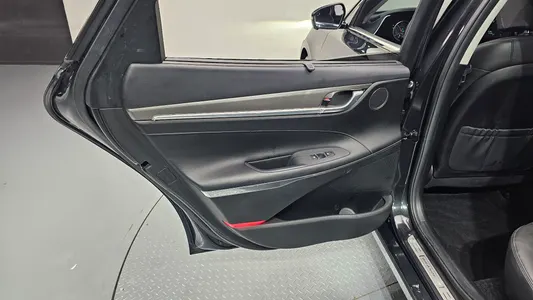 Hyundai IG 2021 25