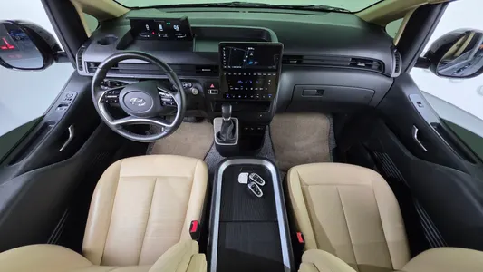 Hyundai Staria L3.5 5 2023 7