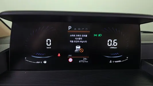 Hyundai Staria L3.5 5 2023 8