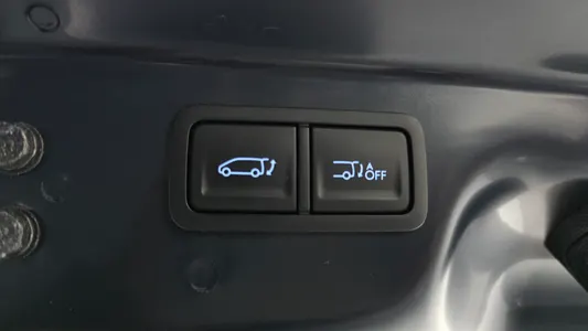 Hyundai Staria L3.5 5 2023 17