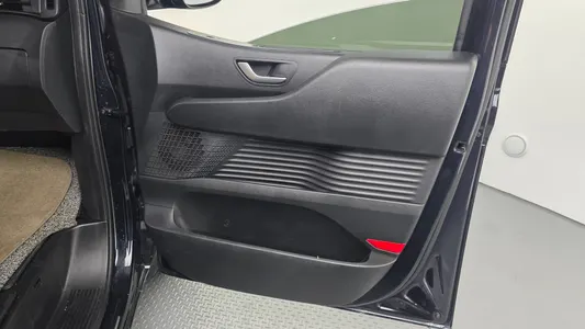 Hyundai Staria L3.5 5 2023 24