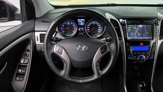 Hyundai i30() 1.6 GDI PYL 2013 12