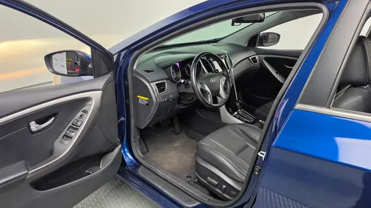 Hyundai i30() 1.6 GDI PYL 2013 10
