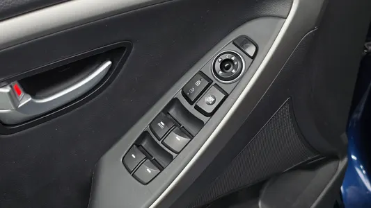 Hyundai i30() 1.6 GDI PYL 2013 18