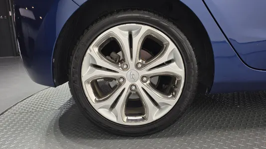 Hyundai i30() 1.6 GDI PYL 2013 22