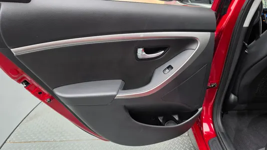 Hyundai i30() 1.6 GDI PYL 2013 26
