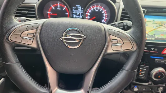 KG Mobility Tivoli LX 2WD 2016 17