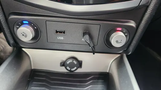 KG Mobility Tivoli LX 2WD 2016 21