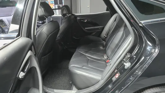 Hyundai Grandeur HG HG240 2013 11