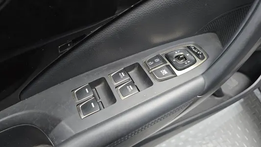 Hyundai Grandeur HG HG240 2013 27