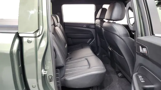 KG Mobility 렉스턴 스포츠 칸 2.2 4WD 2023 11