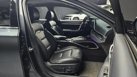 Hyundai IG 3.0 LPi () 2022 10
