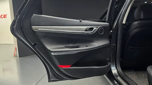 Hyundai IG 3.0 LPi () 2022 25