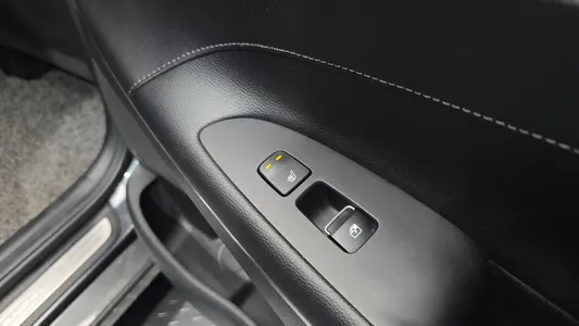 Hyundai IG 3.0 LPi () 2022 28