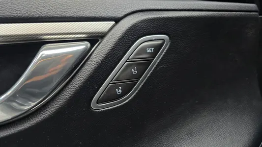 Hyundai IG 3.0 LPi () 2022 29