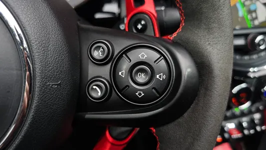 MINI S Convertible JCW 2019 13