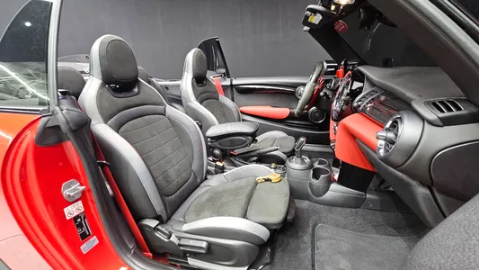 MINI S Convertible JCW 2019 26