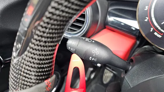 MINI S Convertible JCW 2019 33