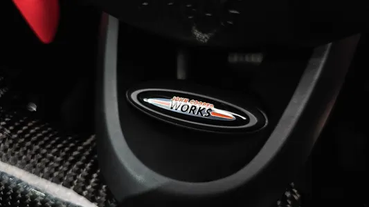 MINI S Convertible JCW 2019 30