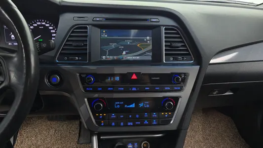 Hyundai LF 2.0 HEV 2015 16