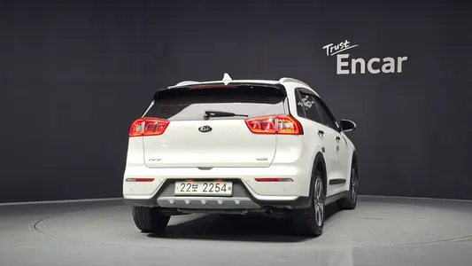 Kia Niro 2017 4