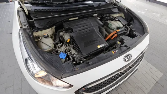 Kia Niro 2017 6